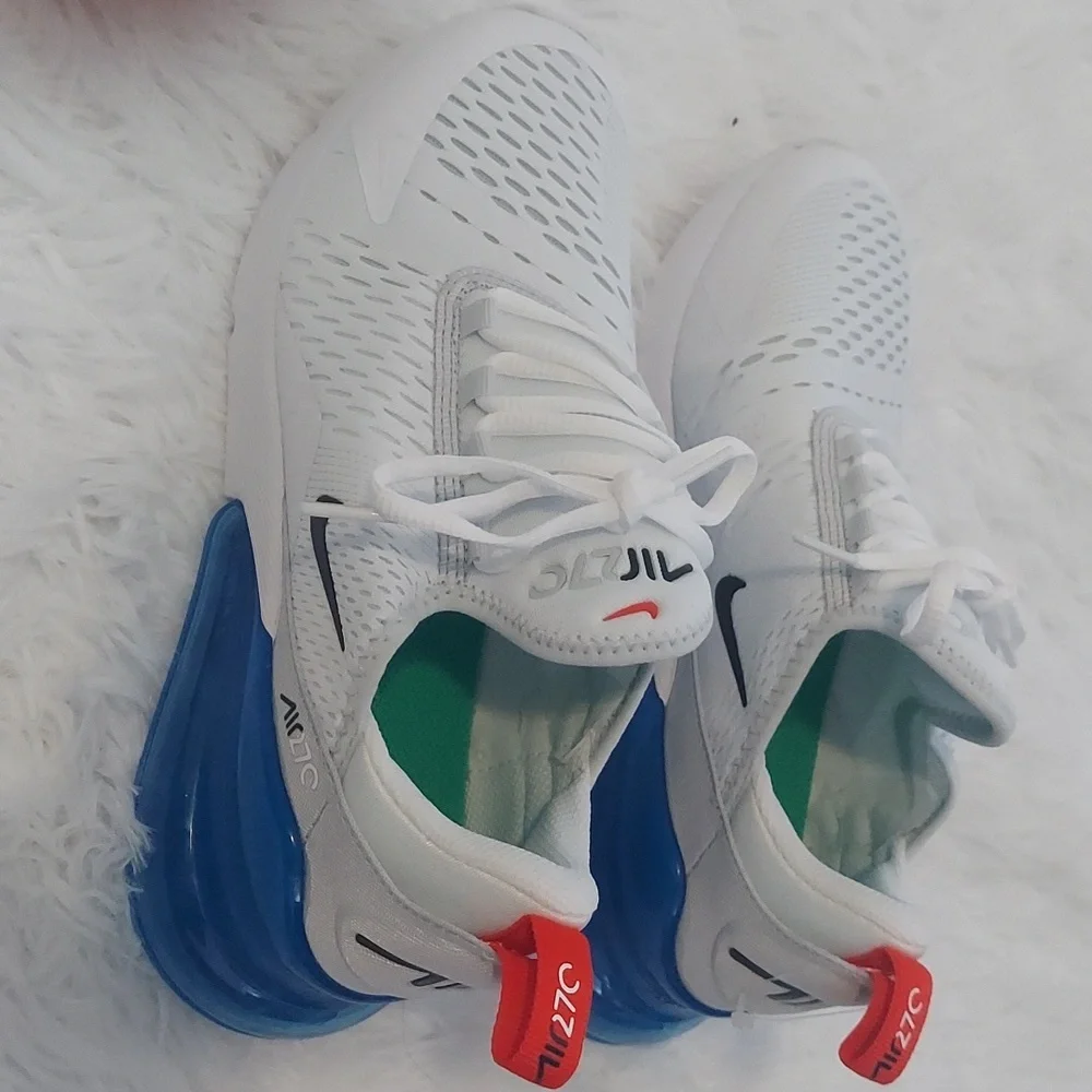 Nike sports shoes - Picture 2 of 4